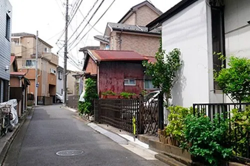 転校した昔の友人の捜索法徹底解説